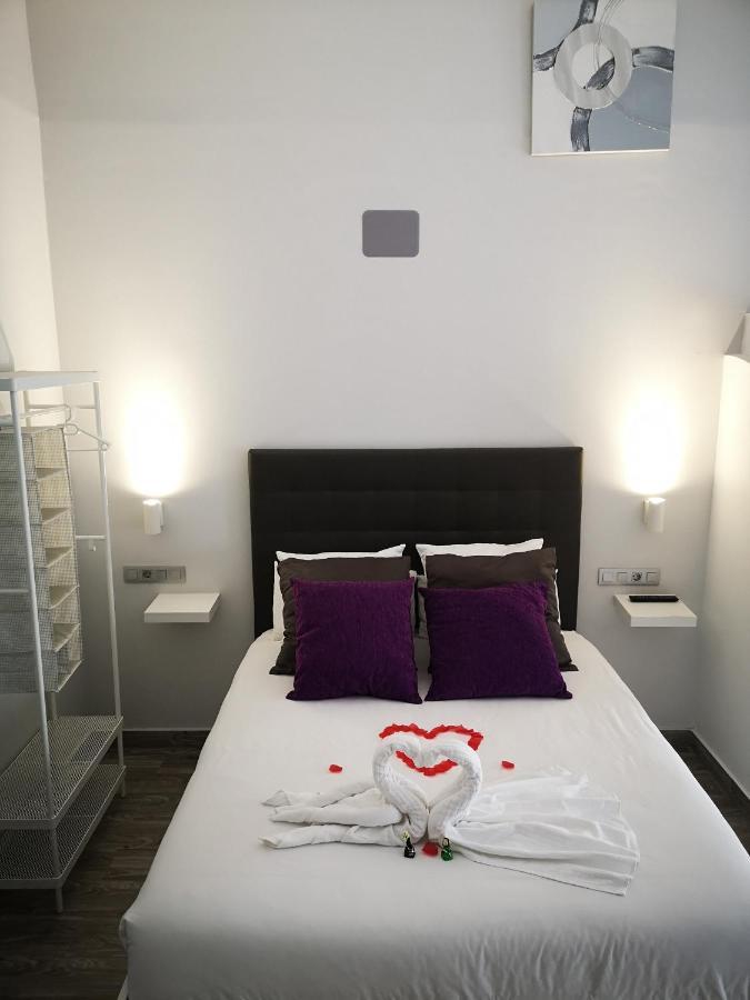Eres Emerita "Apartamentos & Suites" メリダ エクステリア 写真