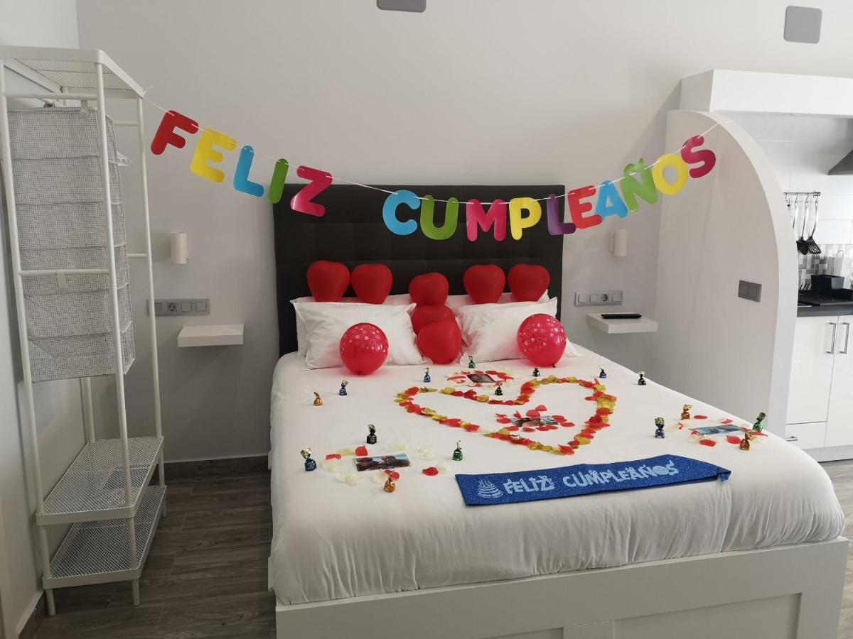Eres Emerita "Apartamentos & Suites" メリダ エクステリア 写真