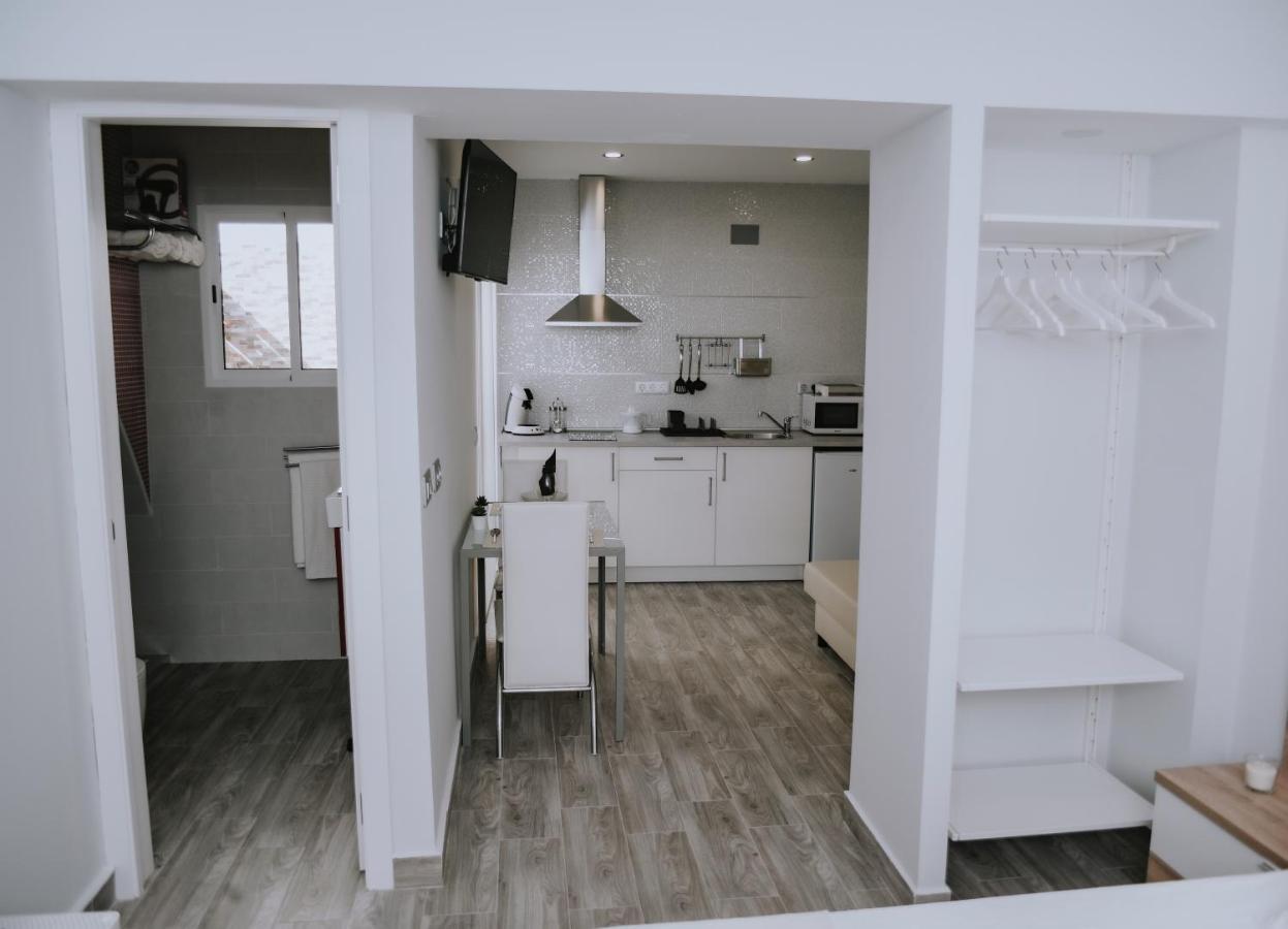 Eres Emerita "Apartamentos & Suites" メリダ エクステリア 写真