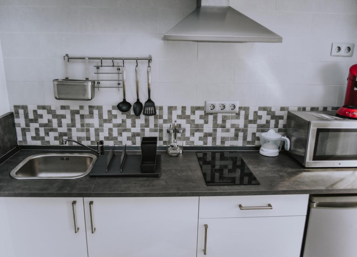 Eres Emerita "Apartamentos & Suites" メリダ エクステリア 写真