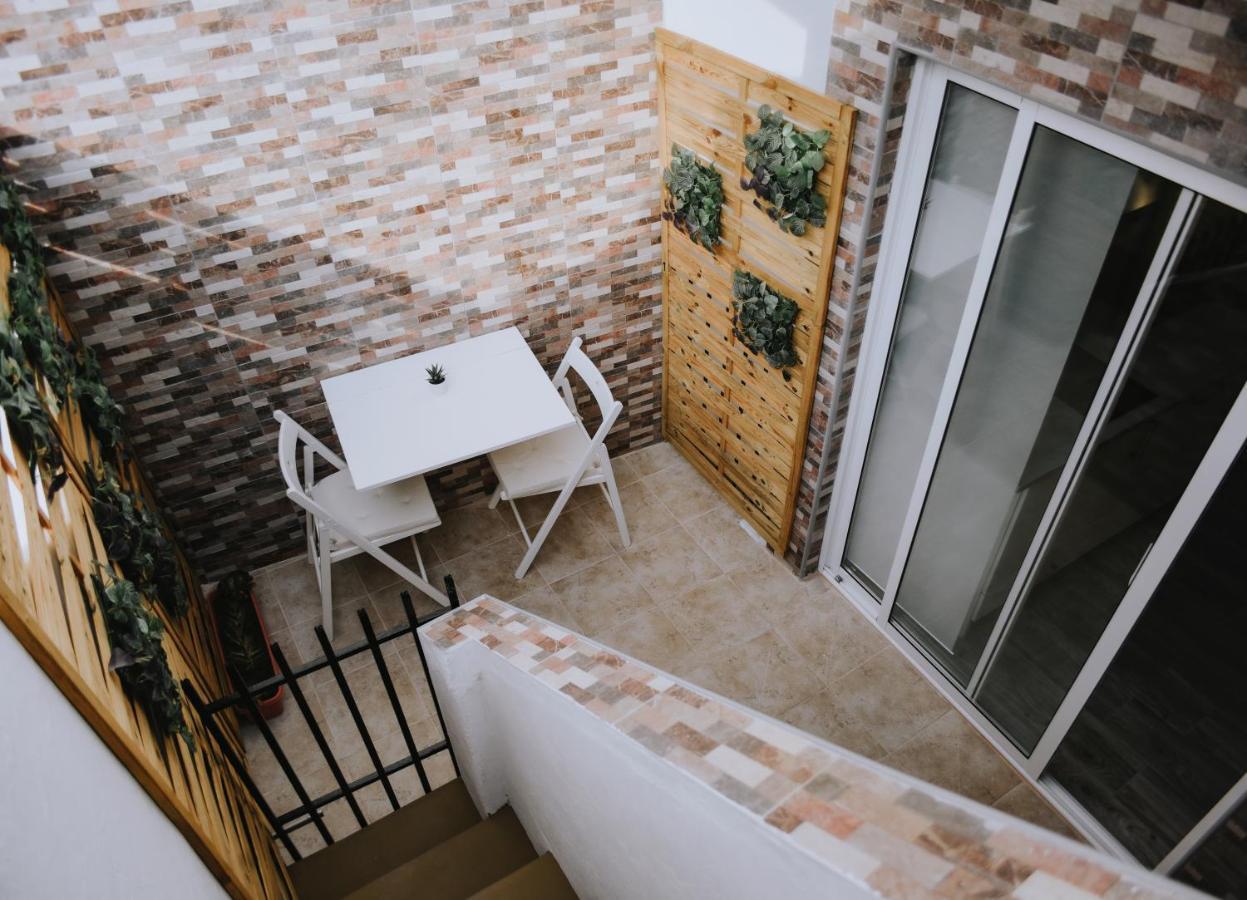 Eres Emerita "Apartamentos & Suites" メリダ エクステリア 写真