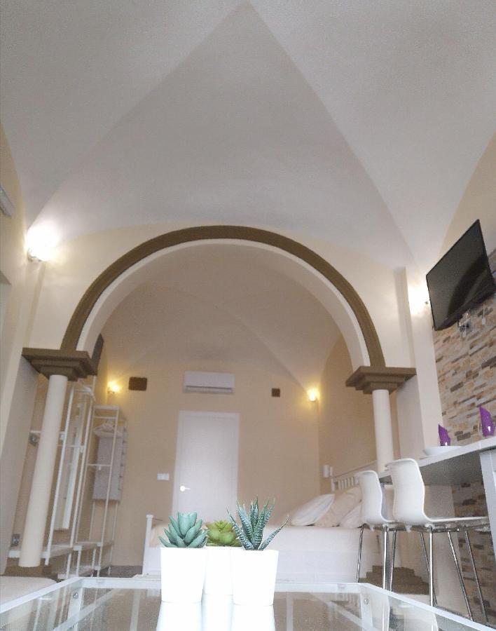 Eres Emerita "Apartamentos & Suites" メリダ エクステリア 写真
