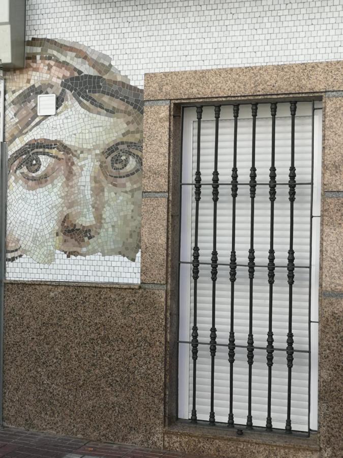 Eres Emerita "Apartamentos & Suites" メリダ エクステリア 写真